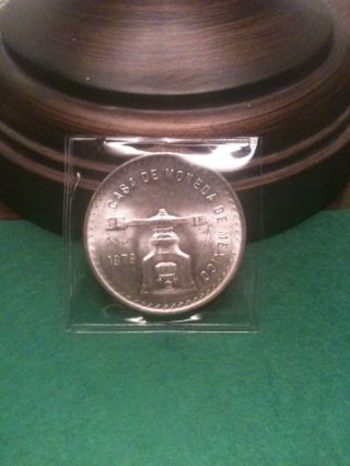 1979 Mexican Libertad Ley.  925 Silver 1 Peso Uncirculated Coin 33.  625 Grams photo