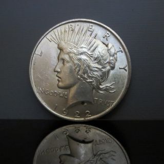 1922 U.  S.  Silver Peace Dollar $1 Coin - No Reserve/ photo