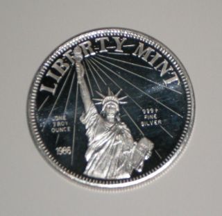 Liberty Silver Round.  One Troy Ounce, .  999 Fine Silver. photo