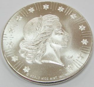 1981 World Wide American Eagle 1 Oz.  999 Fine Silver Art Round photo