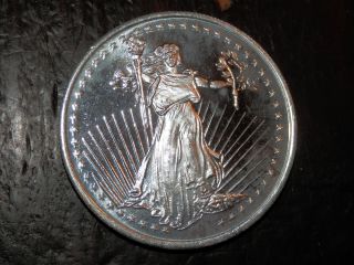 1 Troy Ounce Of.  999 Silver - Round From Silvertowne - Lady Liberty - Eagle photo