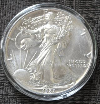 1987 Uncirculated American Silver Eagle Dollar 1 Oz.  999 Fine Silver photo