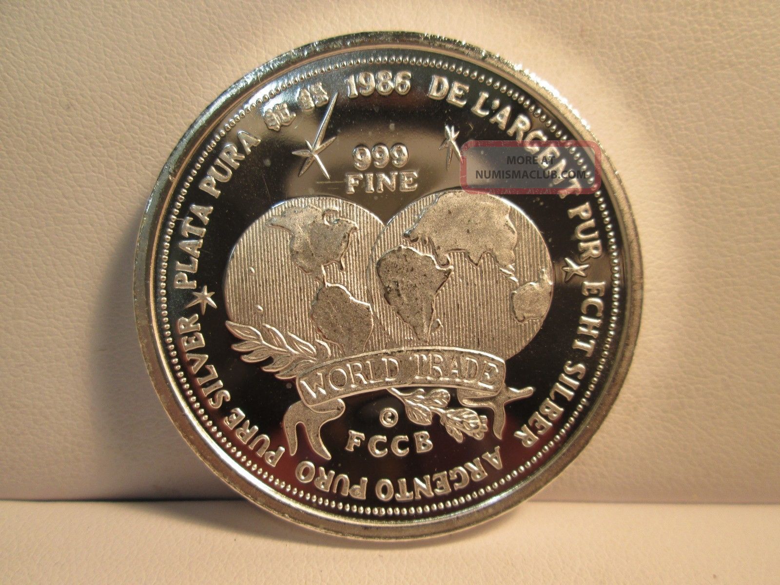 1986 World Trade Unit. 999 Fine Silver 1 Troy Ounce Round