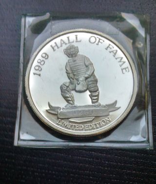 1 Oz Silver Round - Johnny Bench 1989 Baseball Hall Of Fame - photo