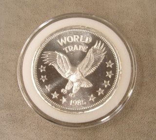 1oz.  999 Fine Silver Round / 1985 World Trade - Eagle Design photo