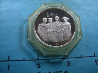 Beatles Vintage 1967 Sgt Peppers Lonely Hearts 999 Silver Coin Rare photo