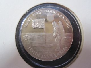 Apollo 11 Man ' S First Moon Landing Commemorative 10 Karat Gold Coin N Armstrong photo