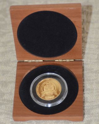 Gold Coin - One Ounce.  9999 - Stanley Cup Champion - Red Wings - 197 Made - photo