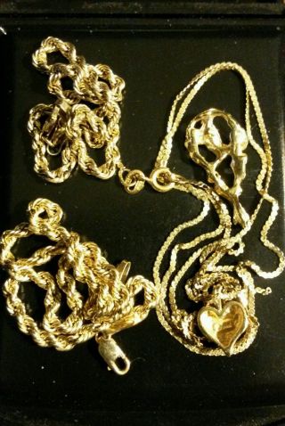 Gold Chains & Charms For Scrap 4.  6 Grams Of 14k Gold & 3.  6 Grams Of 10k Gold photo