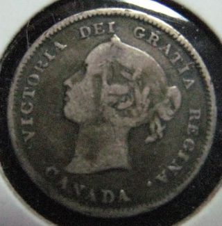 1886 5c Large 6 Canada 5 Cents Small Date photo