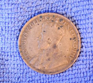 Canadian 1917 Large Penny (average Grade With Corrosion Spots) photo
