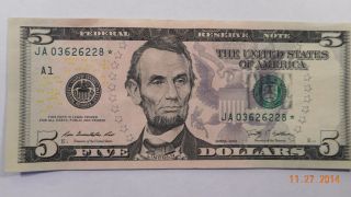 2009 Circulated 5 Dollar Frn Star Note photo