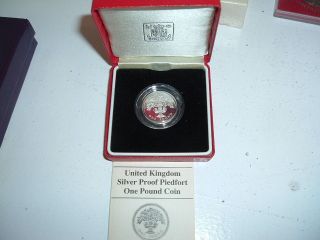 1987 U.  K.  Royal Piedfort Proof Sterling Silver One Pound Coin photo