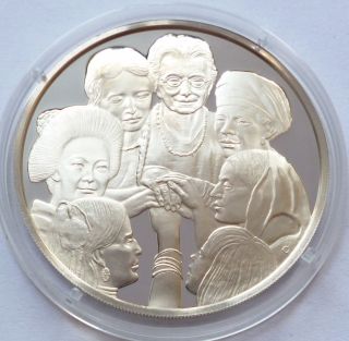 United Nations 1980 Silver Proof Medal Honoring The Decade For Women photo