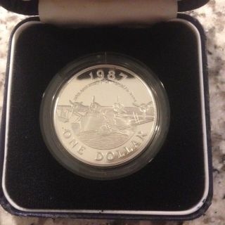Bermuda 1987 Commemorative Crown,  Amphibious Plane Dollar Silver Coin photo