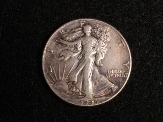 1946 - P Walking Liberty Half Dollar 50c 90.  90 Silver Bullion Rare Us Coin Fifty photo