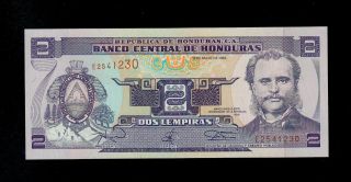 Honduras 2 Lempiras 2006 R Pick 80ae Unc Banknote. photo
