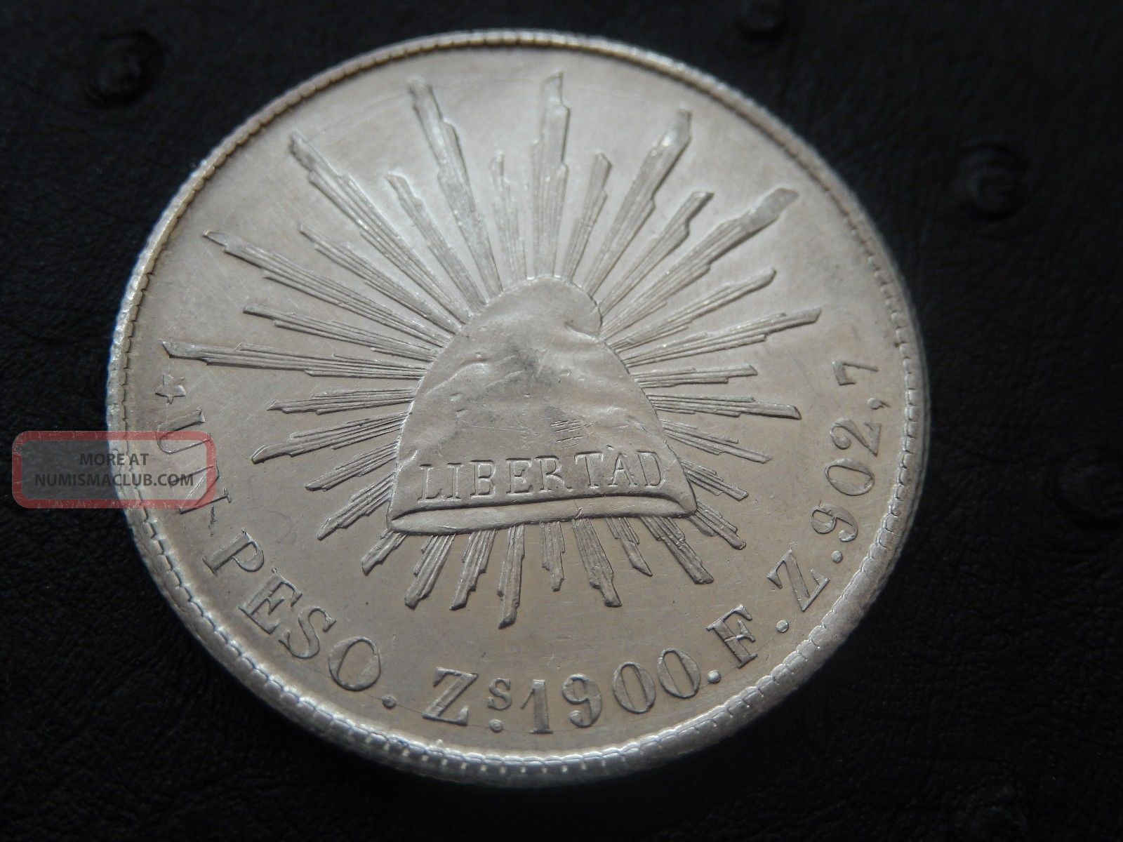 1900-zs-fz-mexico-un-peso-silver-coin