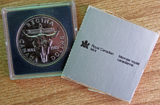 1982 Bu Canadian Silver Dollar Regina Canada $1 Skull Coin & Sleeve R photo