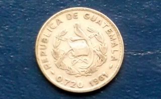 . 720 Silver 1961 Guatemala 10 Centavos Monolith Circ Coin 374 photo