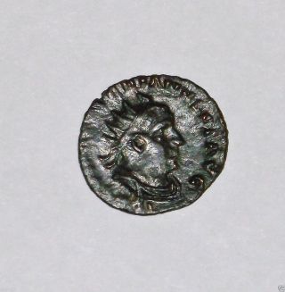 Roman Emperor Valerian I Bronze Coin,  253 - 260 Ad, .  01 photo