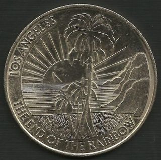 1981 Los Angeles Bicentennial Birthday Dollar Good For $1.  00 Token Medal photo