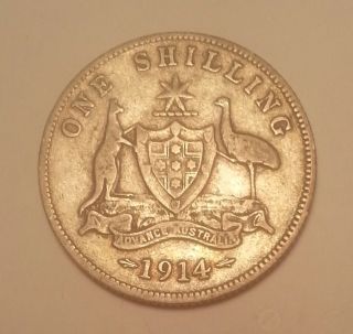 Great Britain 1914 One Shilling Silver Coin. . . .  52821 photo
