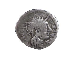 Roman Republic Silver Denarius Of Q.  Fabia Labeo 124 Bc Bb9009 photo