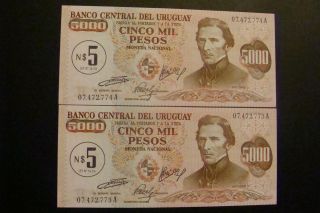 Uruguay 2x5000 Pesos 1975 Consecutive Serial Crisp Unc photo