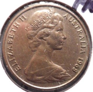 Circulated 1968 20 Cent Australian Coin (51815) photo