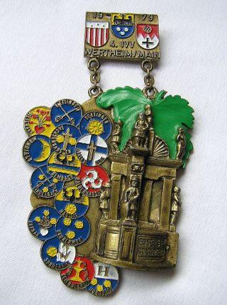 Vintage German Brass Token Walking Hiking Pin Medal 1979 (15) photo