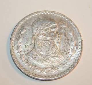 One Peso Big Mexican Old Silver Coin - Circulated 1959 photo