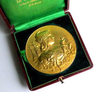 1900 International Exposition Of Paris.  Gilt Bronze Medal Signed Rivet.  Cased photo