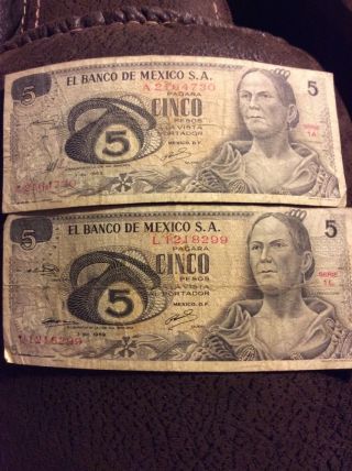 1969 El Banco De Mexico S.  A.  5 Peso Note Series 1a &1l photo