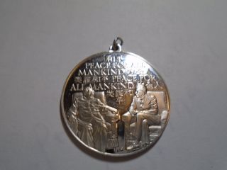 Presidential Journey For Peace For All Mankind Sterling Silver Proof Medalion photo