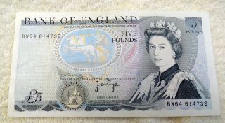 British Five Pounds Paper Currency Note Duke Of Wellington Signed Page 1 photo