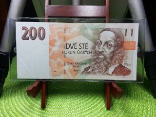 200 Korun Banknote Circulated Czech Republik photo