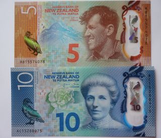 Zealand 2015 $10 & $5 - Unc - Just Released Issue 12 Oct 2015 Design photo