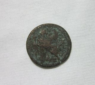 Ionia,  Chios.  Bronze 1 1/2 Assaria,  Time Of Gallienus 253 - 268 Ad.  Sphinx Seated. photo