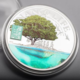 Cook Islands 2015 10$ Nano Life With Nano Chip In Green Proof Silver Coin photo