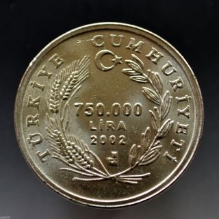 Turkey 750,  000 Lira 2002.  Km1162.  Europe Coin.  Unc. photo