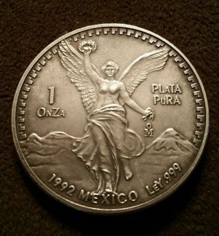 1992 Mexican Libertad - - 1 Troy Ounce.  999 Silver - - Fast photo