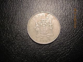 Jamaica Ten (10) Cent Coin 1982 Circulated photo
