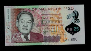 Mauritius Polymer 25 Rupees 2013 Pick 64 Unc Banknote. photo
