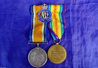 Australian Named British War & Victory Medals; 2435 L/cpl W.  G.  York.  34 Bn Aif. photo