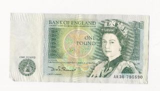 Paper Money,  Bank Of England One Pound Note photo