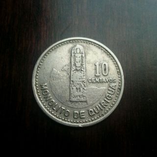 Guatemala 1981 10 Centavos Coin.  Moneda De Guatemala photo