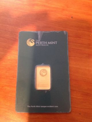 The Perth Australia 5 Gram Gold Bar In Assay photo
