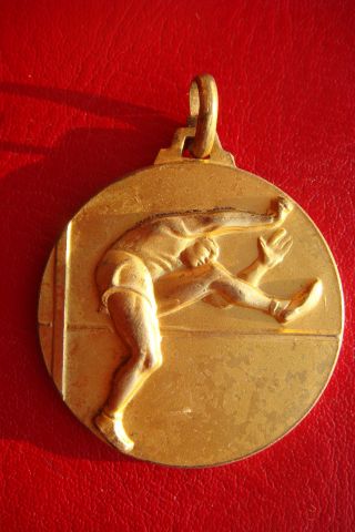 Rare Old Antique Italy Gold Medal Sports High Jump / Jump Up - Salto In Alto photo