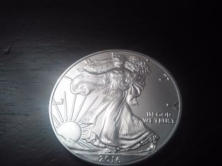 2016 1 Troy Oz.  999 Fine American Silver Eagle Coin photo